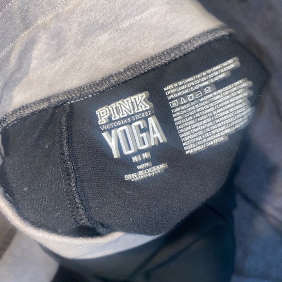 Wisconsin Badgers Hoodie and Joggers Set - Picture 6 of 13